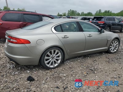 Trzecie zdjęcie samochodu z tyłu: 2014 JAGUAR XF VIN:SAJWJ0EF4E8U19659 - miniatura