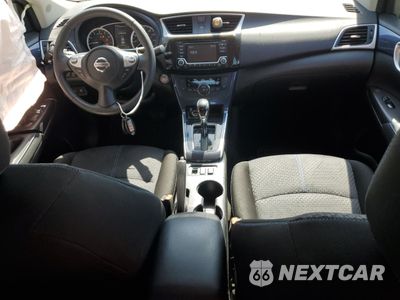 Zdjęcie 8 z 13 samochodu: 2018 NISSAN SENTRA S VIN:3N1AB7AP7JY287916 - miniatura