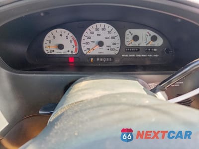 Zdjęcie 9 z 15 samochodu: 2000 NISSAN QUEST SE VIN:4N2XN11TXYD803821 - miniatura
