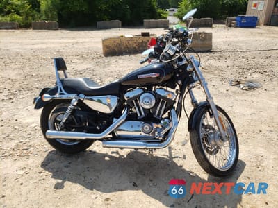 2009 HARLEY-DAVIDSON XL1200 C 1HD1CT3139K412379 - główne zdjęcie licytacji z USA - miniatura