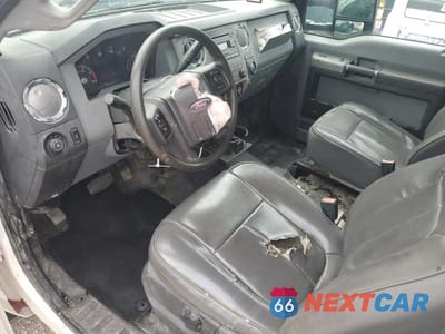 Zdjęcie 8 z 13 samochodu: 2015 FORD F450 SUPER DUTY VIN:1FD0X4GT9FEC39122 - miniatura