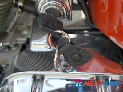 Zdjęcie 8 z 9 samochodu: 2006 HONDA VTX1300 C VIN:1HFSC55056A201102 - miniatura