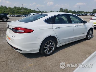 Trzecie zdjęcie samochodu z tyłu: 2017 FORD FUSION SE HYBRID VIN:3FA6P0LU5HR409083 - miniatura