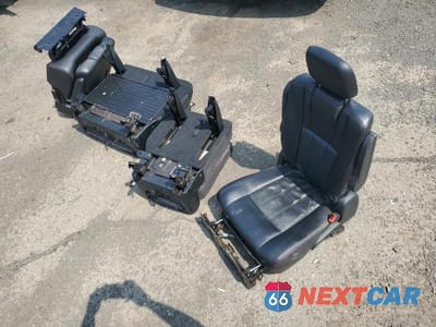 Zdjęcie 13 z 14 samochodu: 2018 DODGE GRAND CARAVAN GT VIN:2C4RDGEG1JR240854 - miniatura