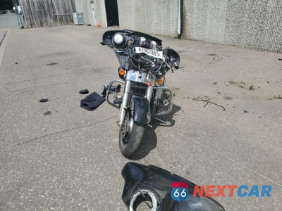 Drugie zdjęcie samochodu z przodu: 2013 HARLEY-DAVIDSON FLHX STREET GLIDE VIN:1HD1KBM11DB617106 - miniatura