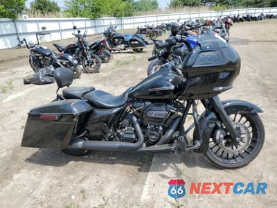 2017 HARLEY-DAVIDSON FLHRXS 1HD1KVC2XHB694462 - główne zdjęcie licytacji z USA - miniatura