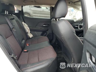 Zdjęcie 10 z 15 samochodu: 2025 NISSAN KICKS SR VIN:3N8AP6DB1SL316497 - miniatura