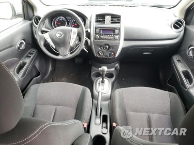 Zdjęcie 8 z 12 samochodu: 2018 NISSAN VERSA S VIN:3N1CN7AP4JK431991 - miniatura