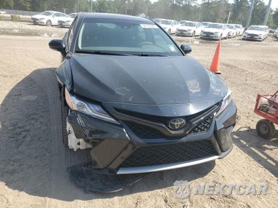 Piąte zdjęcie samochodu w środku: 2020 TOYOTA CAMRY XSE VIN:4T1K61AKXLU880145 - miniatura