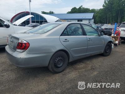 Trzecie zdjęcie samochodu z tyłu: 2005 TOYOTA CAMRY LE VIN:4T1BE32K95U959015 - miniatura