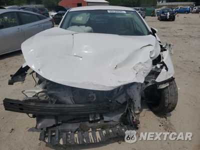 Piąte zdjęcie samochodu w środku: 2016 NISSAN SENTRA S VIN:3N1AB7AP1GY302516 - miniatura