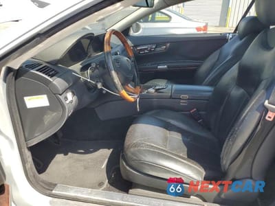 Zdjęcie 7 z 12 samochodu: 2008 MERCEDES-BENZ CL 550 VIN:WDDEJ71X88A014487 - miniatura