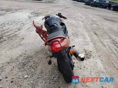 Czwarte zdjęcie samochodu z boku: 2000 SUZUKI GSX600 F VIN:JS1GN79A5Y2103235 - miniatura