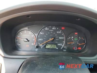 Zdjęcie 9 z 13 samochodu: 2000 HONDA ODYSSEY EX VIN:5FNRL18612B044056 - miniatura