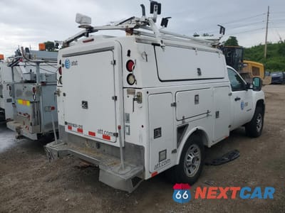 Trzecie zdjęcie samochodu z tyłu: 2012 CHEVROLET SILVERADO K3500 VIN:1GB3KZCG2CF204776 - miniatura