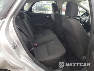 Zdjęcie 10 z 14 samochodu: 2015 FORD FOCUS SE VIN:1FADP3F26FL357140 - miniatura