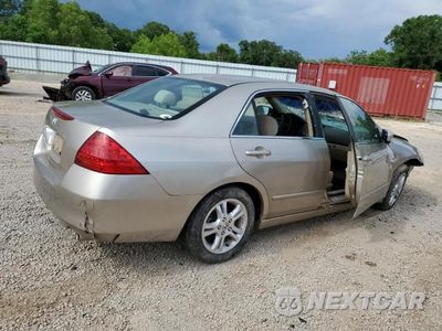 Trzecie zdjęcie samochodu z tyłu: 2006 HONDA ACCORD VIN:1HGCM56736A152992 - miniatura