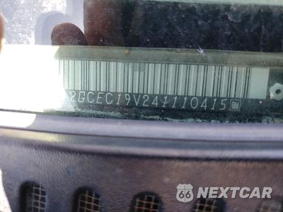 Zdjęcie 12 z 12 samochodu: 2004 CHEVROLET SILVERADO C1500 VIN:2GCEC19V241110415 - miniatura