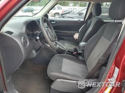 Zdjęcie 7 z 15 samochodu: 2015 JEEP PATRIOT SPORT VIN:1C4NJRBB7FD257101 - miniatura