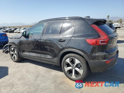 Drugie zdjęcie samochodu z przodu: 2024 VOLVO XC40 CORE VIN:YV4L12UK6R2360261 - miniatura