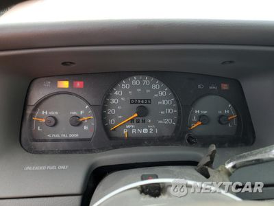 Zdjęcie 9 z 14 samochodu: 1997 MERCURY GRAND MARQUIS GS VIN:2MELM74W7VX605990 - miniatura