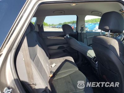 Zdjęcie 10 z 14 samochodu: 2017 KIA SORENTO LX VIN:5XYPG4A38HG320666 - miniatura