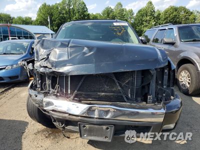 Piąte zdjęcie samochodu w środku: 2011 CHEVROLET SUBURBAN K1500 LT VIN:1GNSKJE3XBR388582 - miniatura