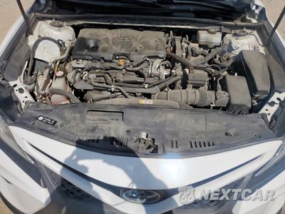 Zdjęcie 11 z 12 samochodu: 2019 TOYOTA CAMRY HYBRID VIN:4T1B21HK5KU517610 - miniatura