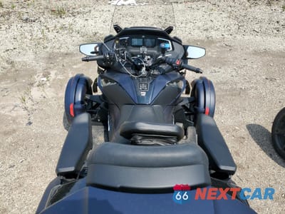 Zdjęcie 6 z 10 samochodu: 2022 CAN-AM SPYDER ROADSTER RT VIN:2BXNBDD22NV007281 - miniatura
