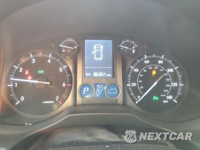 Zdjęcie 9 z 13 samochodu: 2016 LEXUS GX 460 VIN:JTJBM7FX5G5145037 - miniatura