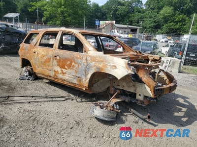 Czwarte zdjęcie samochodu z boku: 2014 GMC ACADIA DENALI VIN:1GKKVTKD6EJ264146 - miniatura