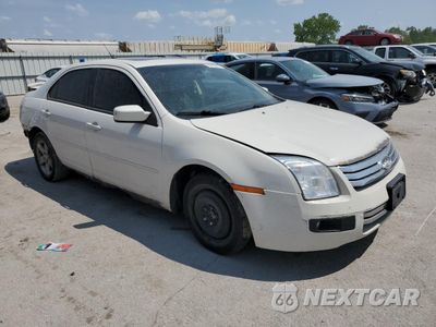 Czwarte zdjęcie samochodu z boku: 2008 FORD FUSION SE VIN:3FAHP07128R132837 - miniatura