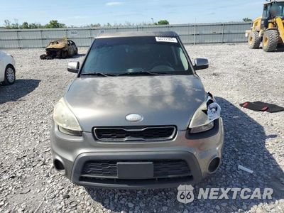 Piąte zdjęcie samochodu w środku: 2013 KIA SOUL + VIN:KNDJT2A66D7501501 - miniatura