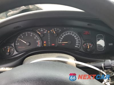 Zdjęcie 9 z 14 samochodu: 2004 PONTIAC BONNEVILLE SE VIN:1G2HX52K84U160527 - miniatura