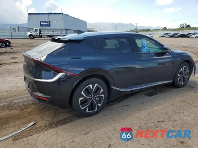 Trzecie zdjęcie samochodu z tyłu: 2024 KIA EV6 LIGHT VIN:KNDC3DLCXR5179729 - miniatura