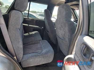 Zdjęcie 11 z 15 samochodu: 1999 CHEVROLET BLAZER VIN:1GNDT13W5X2116430 - miniatura