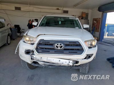 Piąte zdjęcie samochodu w środku: 2017 TOYOTA TACOMA DOUBLE CAB VIN:3TMAZ5CN5HM051825 - miniatura