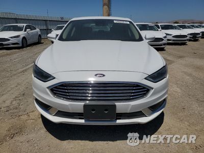 Piąte zdjęcie samochodu w środku: 2018 FORD FUSION SE HYBRID VIN:3FA6P0LU0JR171553 - miniatura