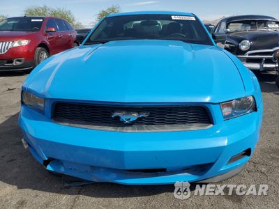 Piąte zdjęcie samochodu w środku: 2012 FORD MUSTANG VIN:1ZVBP8AM0C5206735 - miniatura