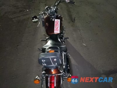Zdjęcie 6 z 8 samochodu: 2020 HONDA VT750 C VIN:JH2RC500XLK600701 - miniatura