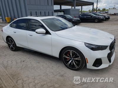 Czwarte zdjęcie samochodu z boku: 2025 BMW 540 XI VIN:WBA63FJ0XSCU23119 - miniatura