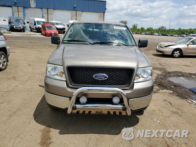 Piąte zdjęcie samochodu w środku: 2005 FORD F150 VIN:1FTPX12505FA20908 - miniatura
