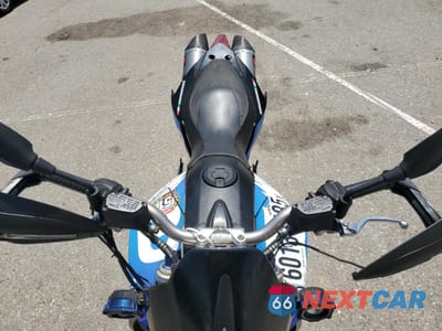 Piąte zdjęcie samochodu w środku: 2009 APRILIA DORSODURO 750 VIN:ZD4SMC0079S000243 - miniatura