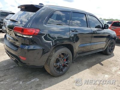 Trzecie zdjęcie samochodu z tyłu: 2017 JEEP GRAND CHEROKEE SRT-8 VIN:1C4RJFDJ0HC836301 - miniatura