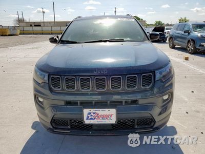 Piąte zdjęcie samochodu w środku: 2024 JEEP COMPASS LATITUDE VIN:3C4NJDBN0RT165078 - miniatura