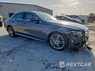 Czwarte zdjęcie samochodu z boku: 2018 MERCEDES-BENZ E 300 4MATIC VIN:WDDZF4KB0JA368465 - miniatura