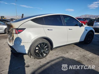 Trzecie zdjęcie samochodu z tyłu: 2021 TESLA MODEL Y VIN:5YJYGAEE5MF194475 - miniatura