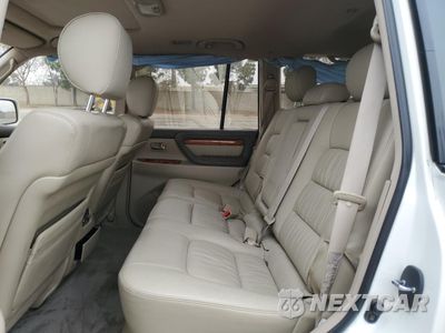 Zdjęcie 11 z 13 samochodu: 2003 LEXUS LX 470 VIN:JTJHT00WX33534413 - miniatura