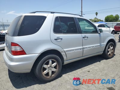 Trzecie zdjęcie samochodu z tyłu: 2002 MERCEDES-BENZ ML 500 VIN:4JGAB75E32A362473 - miniatura