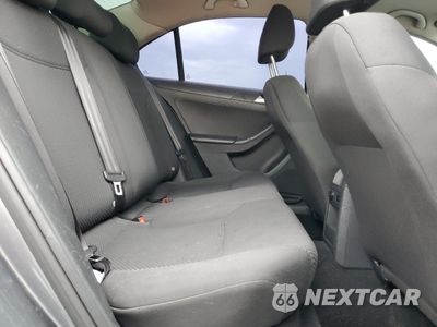 Zdjęcie 10 z 12 samochodu: 2014 VOLKSWAGEN JETTA BASE VIN:3VW2K7AJ1EM228478 - miniatura